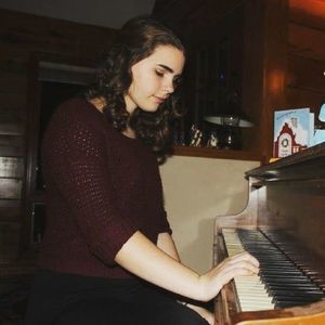 Meet your Posher, Carah